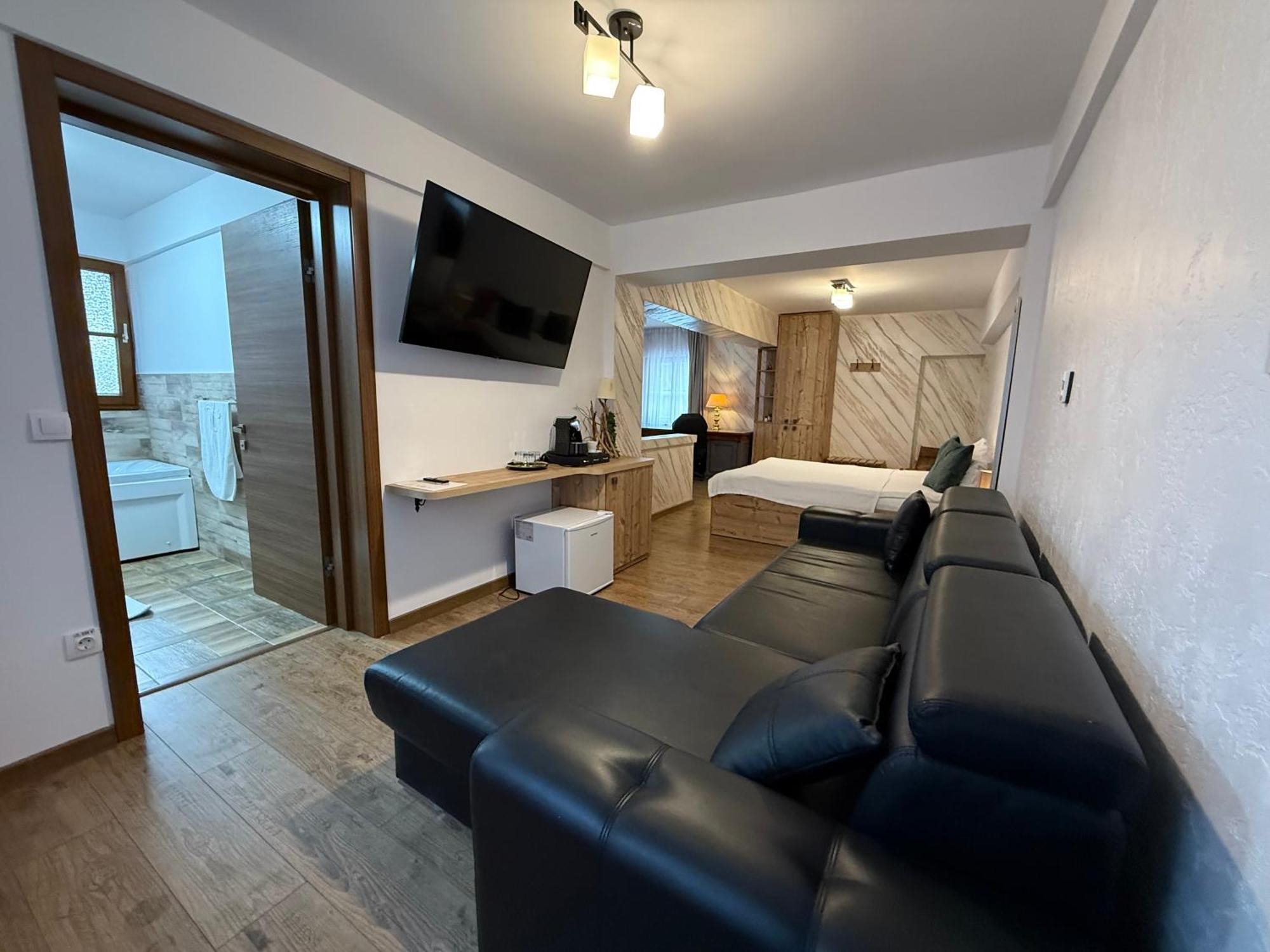 Hotel Conacul Radacinilor Petroşani Esterno foto