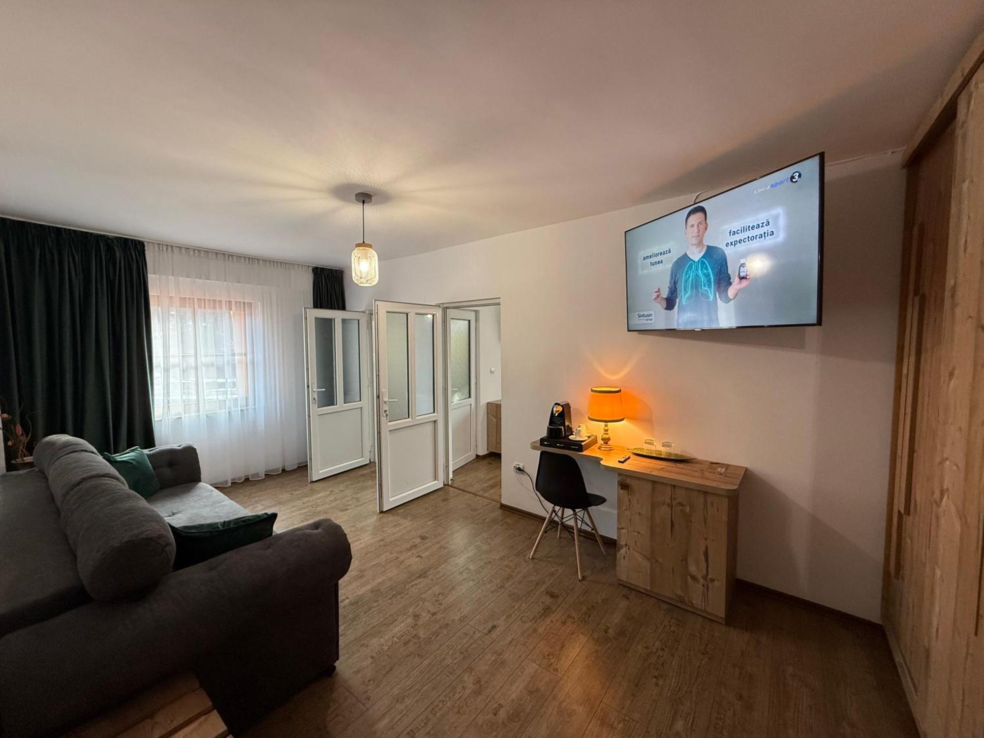 Hotel Conacul Radacinilor Petroşani Esterno foto