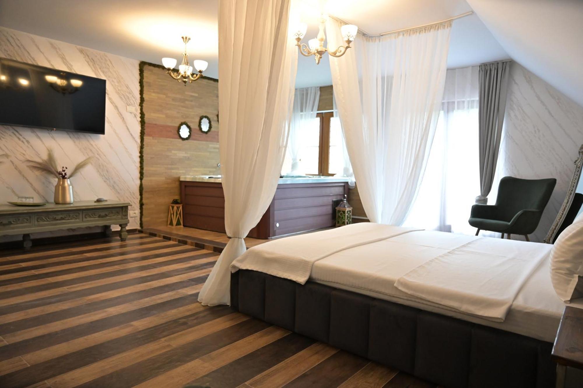 Hotel Conacul Radacinilor Petroşani Esterno foto